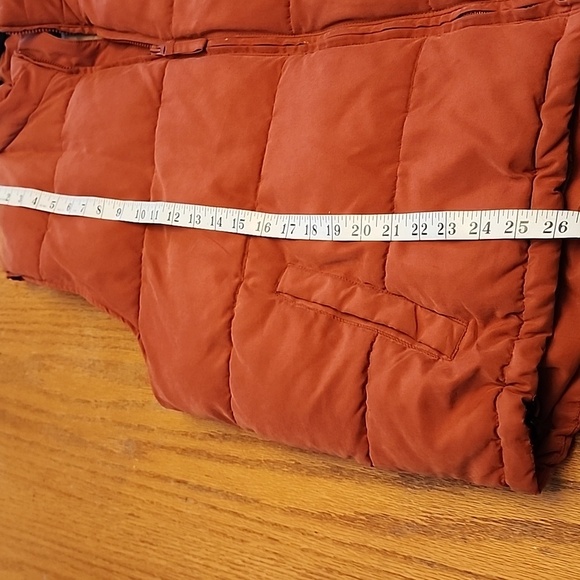 Northcrest Men's Rust Quilted Vest - Picture 5 of 11